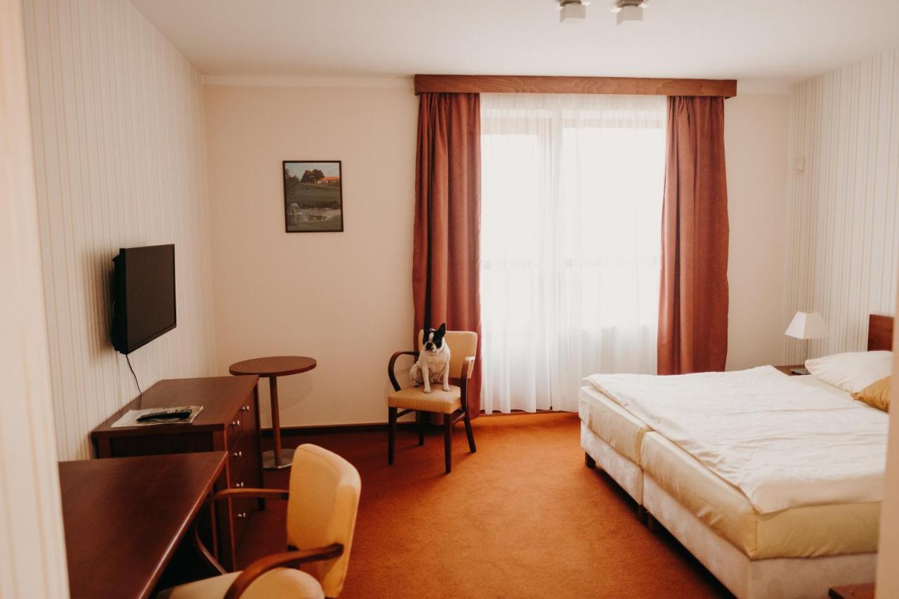 Golf Hotel Austerlitz Buitenkant foto